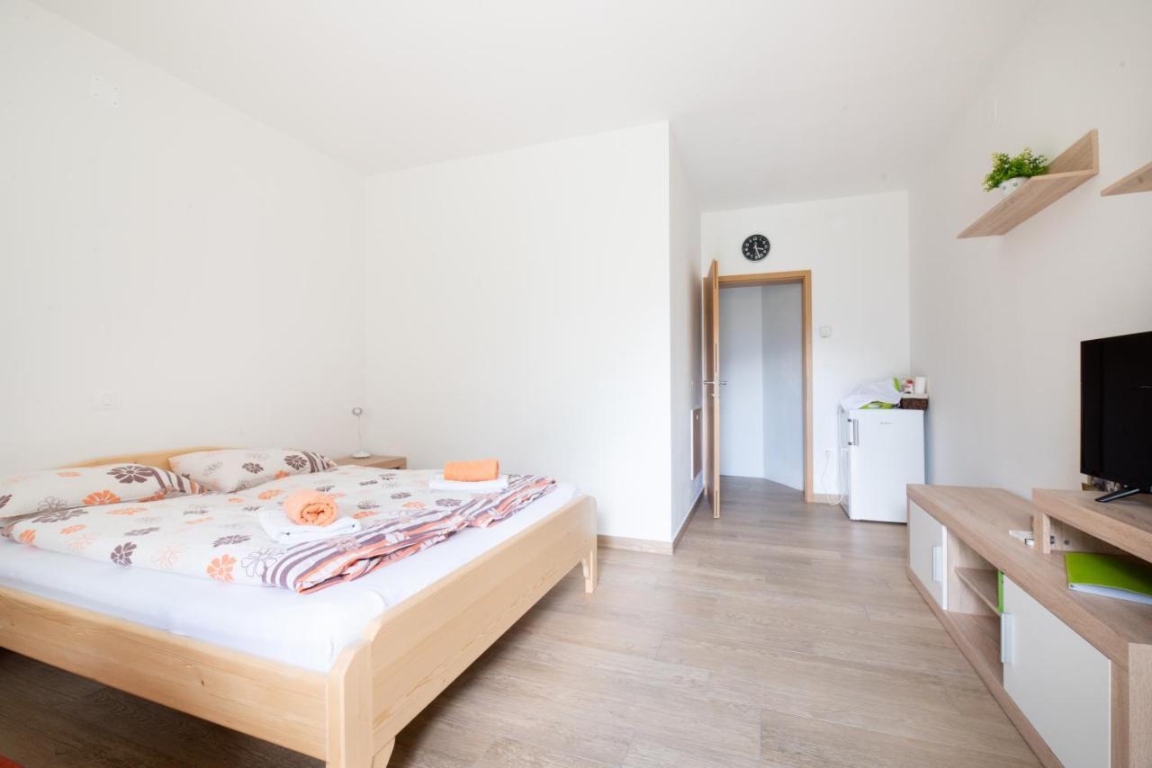 House Dormica Apartment เทรนตา ภายนอก รูปภาพ