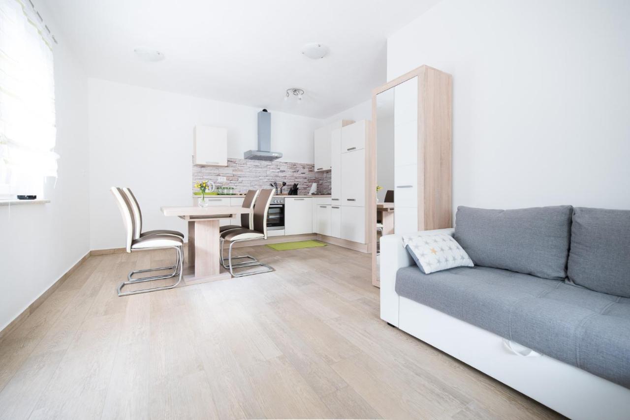 House Dormica Apartment เทรนตา ภายนอก รูปภาพ